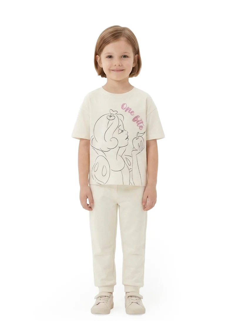 Disney Teen Girls Snow White “One Bite” Graphic Roll-Up Sleeve T-Shirt