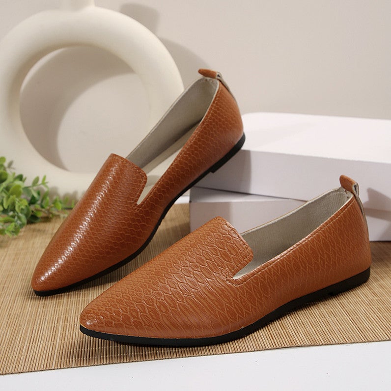 Flat Pointed Toe Flats For Women 2024 Autumn New Style Lazy Slip-On Large Size Women'S Shoes Comfortable Shallow Mouth Beanie Shoes - Image 1