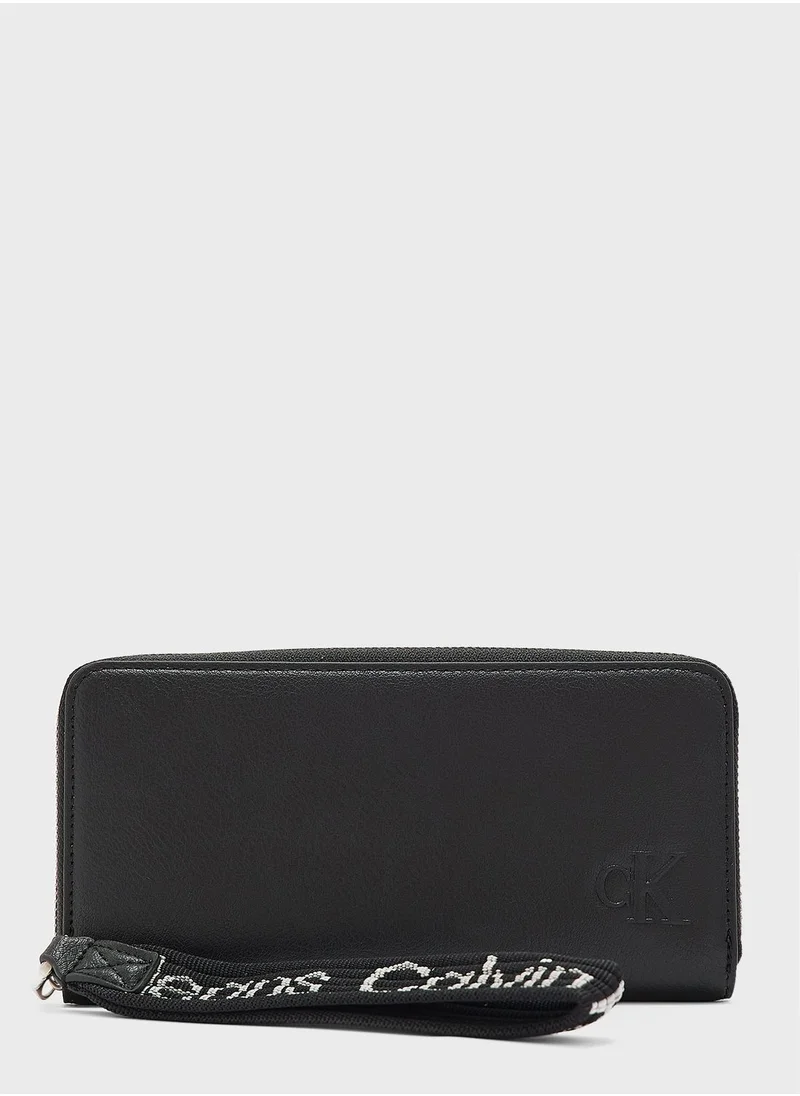 Calvin Klein Jeans Zip Around Wallet