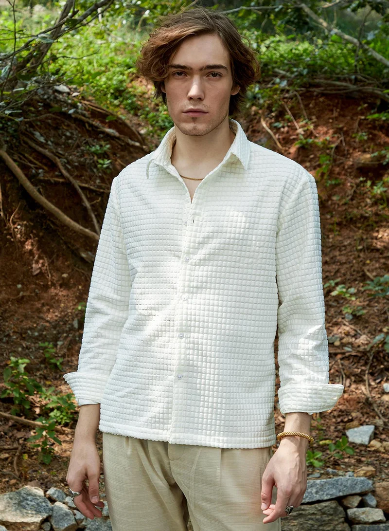 Campus Sutra Men's Daisy White Cube-Textured Shirt