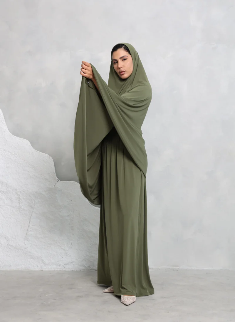 Nikias  Women’s Prayer Isdal (Isdal Set) for Women | Best Price UAE