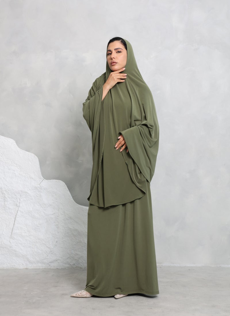 Nikias Women’s Prayer Isdal (Isdal Set) - Image 1