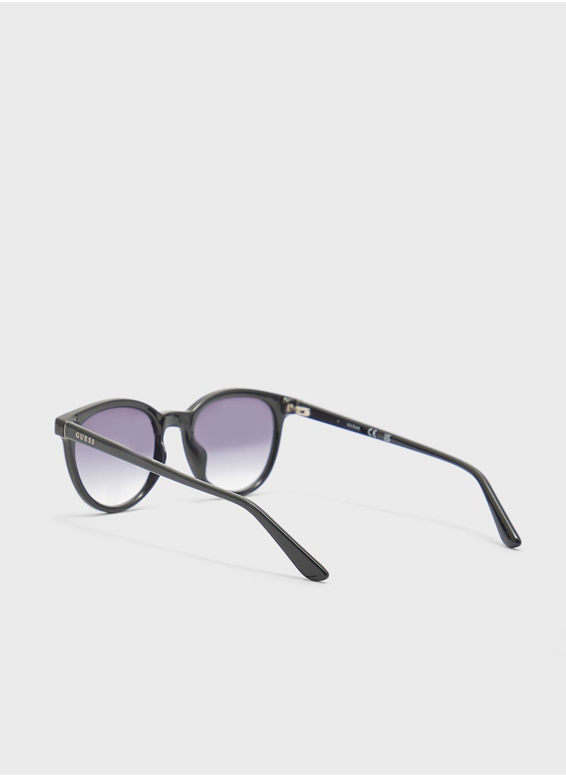 GUESS Gu0023501B46 Wayfarers Sunglasses  - Image 2