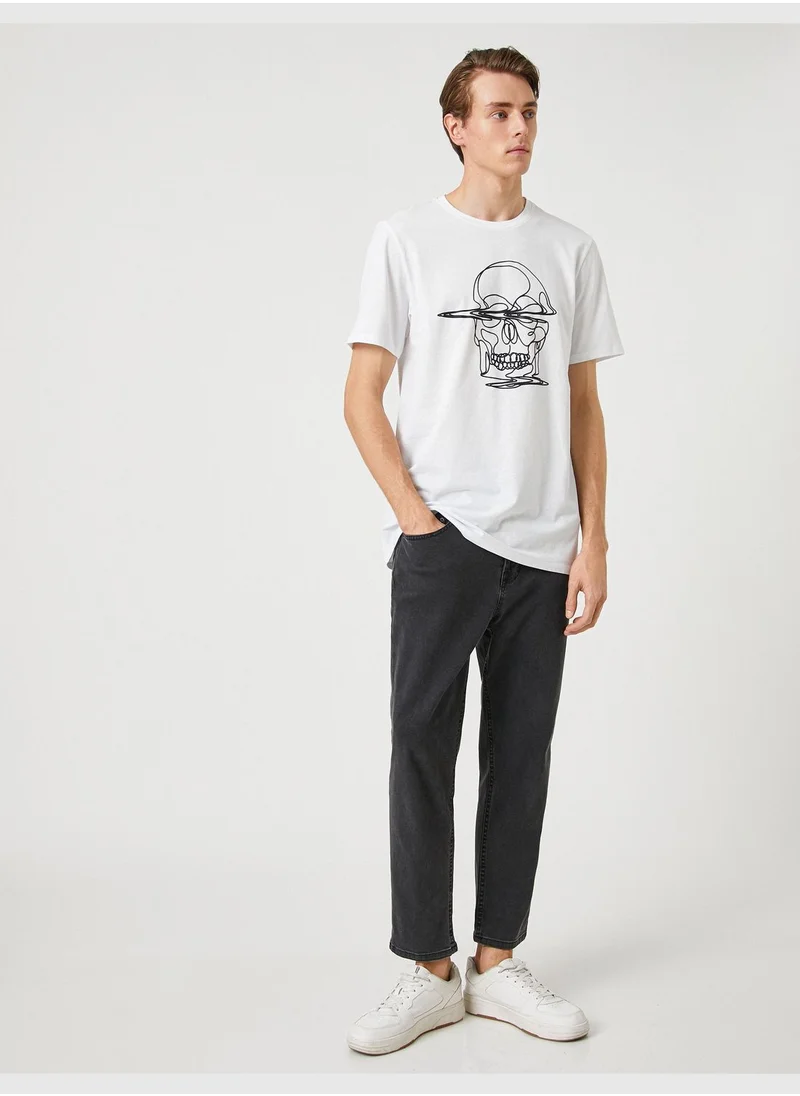 كوتون Skull Embroidered T-Shirt Crew Neck Cotton Short Sleeve