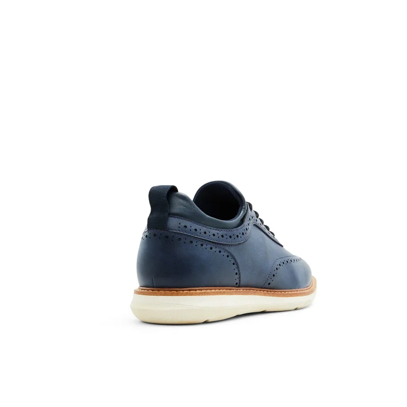 الدو Kalister Lace-Up Sneakers