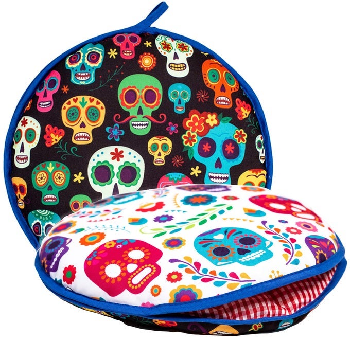 INSULATED AND MICROWAVEABLE FABRIC POUCH KEEPS THEM WARM FOR UP TO ONE HOUR PERFECT HOLDER FOR CORN FLOUR INSULATED KEEPER