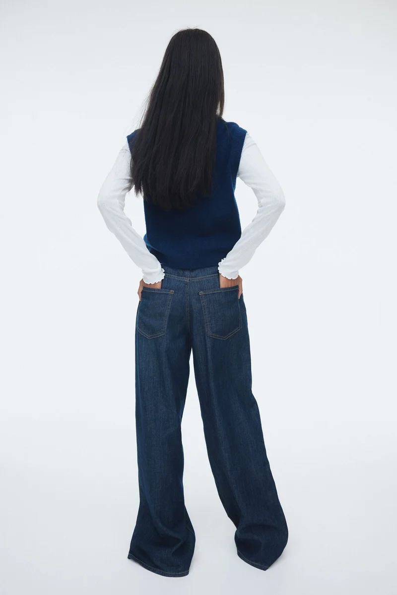 H&M Knitted waistcoat