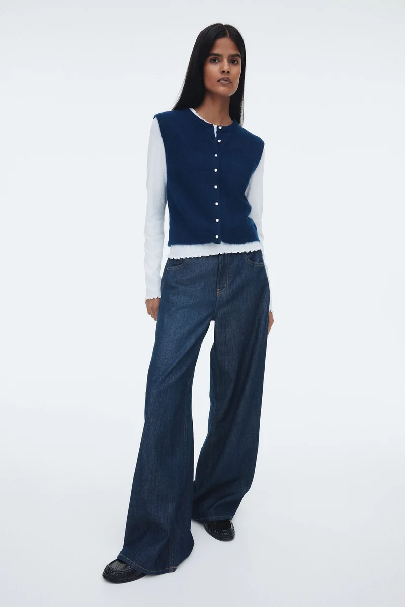 H&M Knitted waistcoat