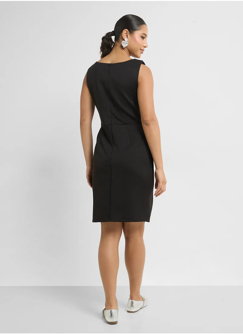 Ginger Shift Dress With Bow Detail