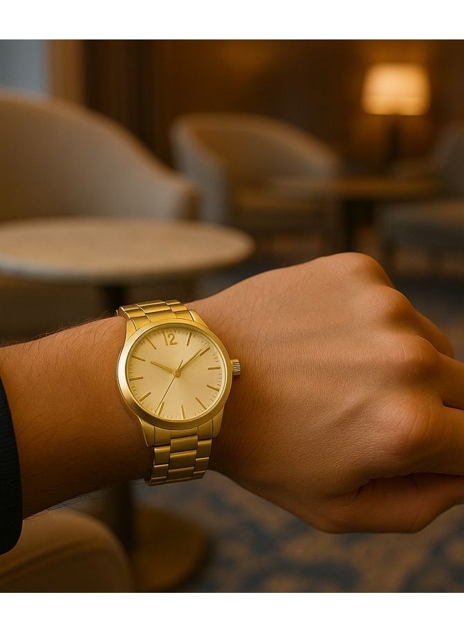Elegant Analog Wrist Watch with Luxury Gold Design and Metal Strap - Image 2