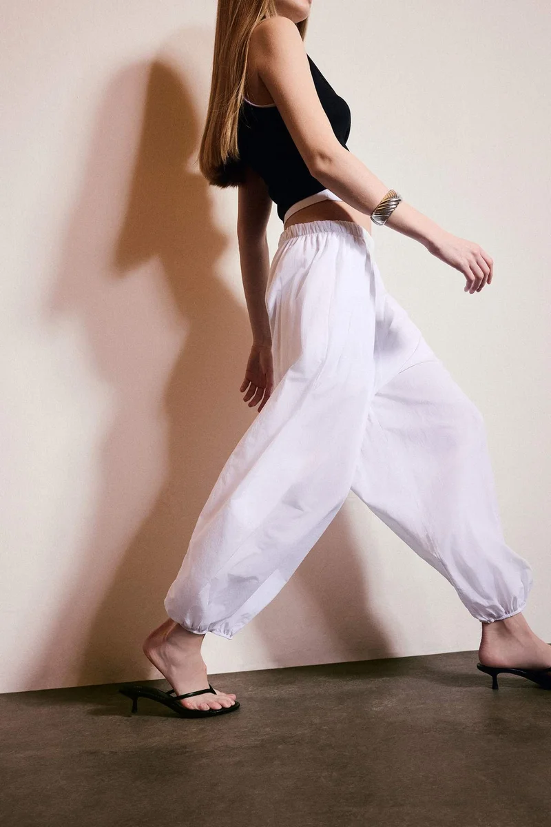 ديفاكتو Balloon Fit Regular Hem With Pockets Voile Trousers