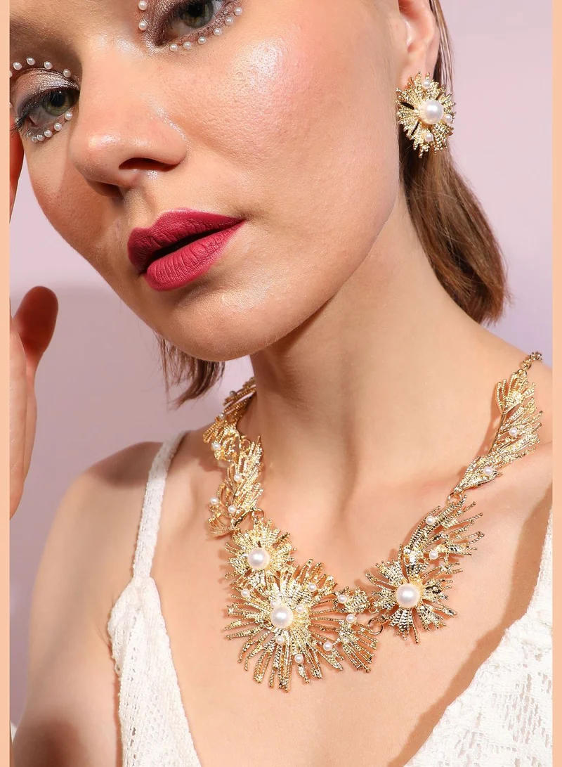 SOHI Gold Plated Designer Party Necklace and Earring Set For Women