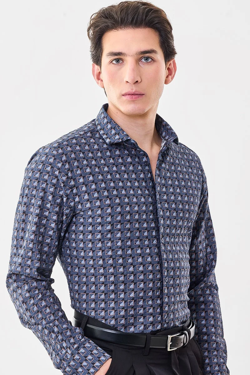 سنيتش قميص نحيف بياقة هندسية