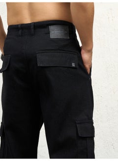 Hubberholme Men's Black Straight Fit Jeans - Sleek and Classic Denim  - Image 3