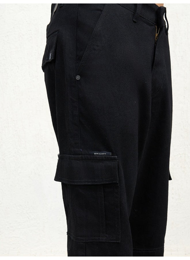 Hubberholme Men's Black Straight Fit Jeans - Sleek and Classic Denim  - Image 5