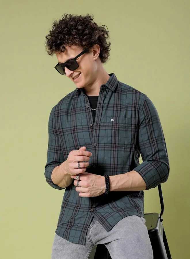 The Indian Garage Co Men Slim Fit Checkered Full Sleeves Cutaway Collar Casual Shirt