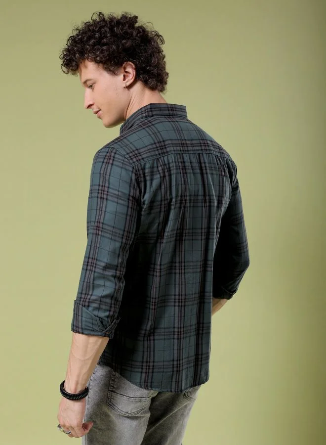 The Indian Garage Co Men Slim Fit Checkered Full Sleeves Cutaway Collar Casual Shirt
