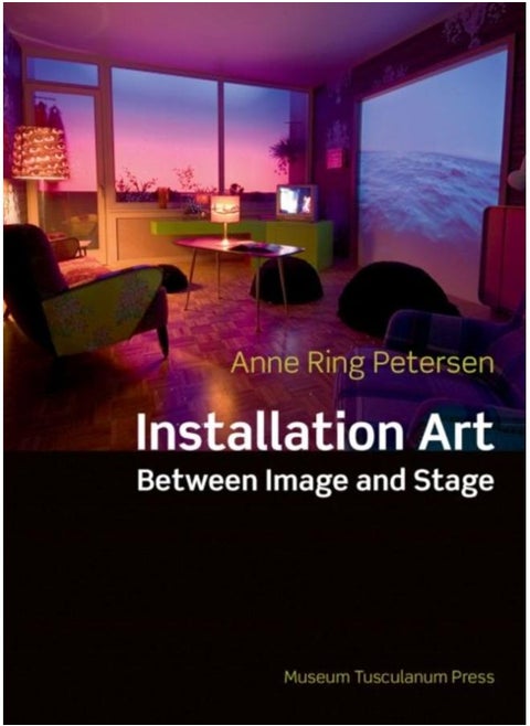 Installation Art : Between Image and Stage