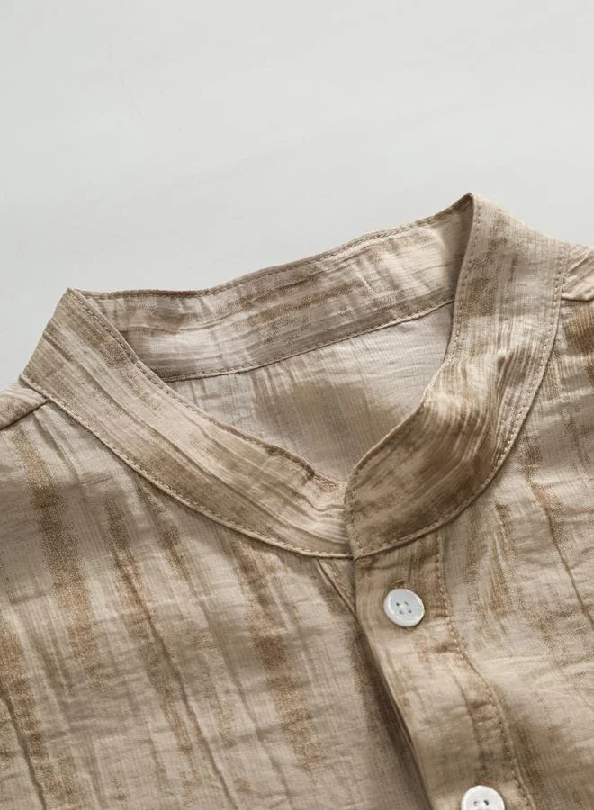 تايك تو قميص بياقة واقفة سادة بنصف فتحة وأنسجة صلبة