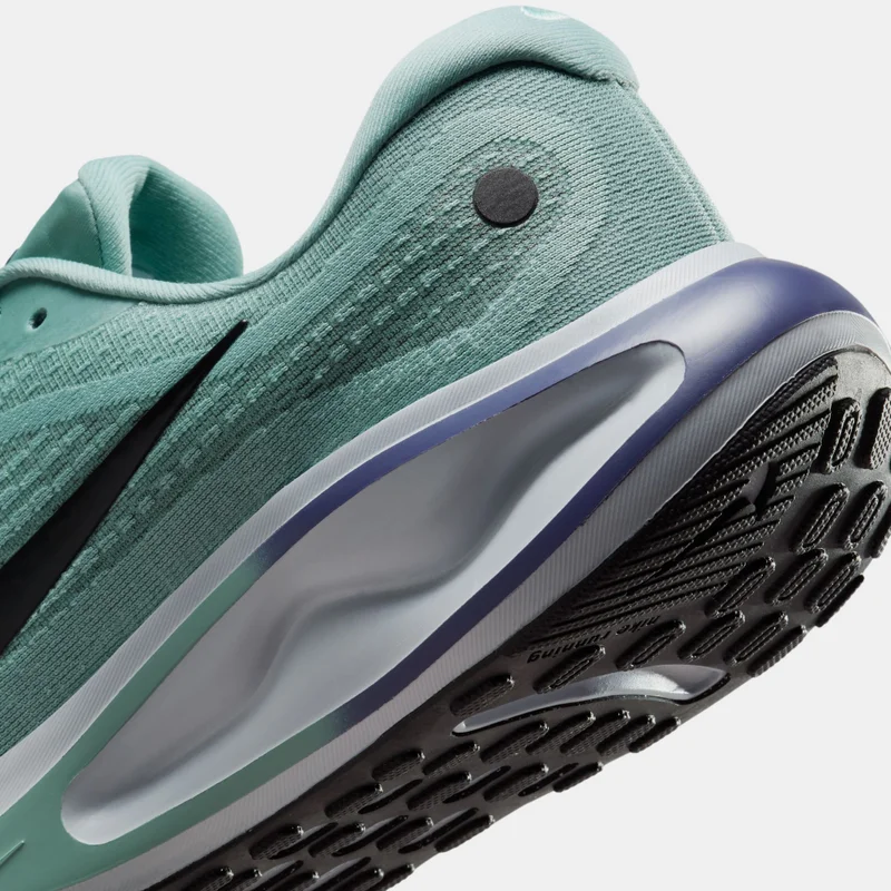 Nike Men's Journey Run Road Running Shoes