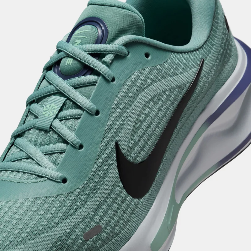 Nike Men's Journey Run Road Running Shoes