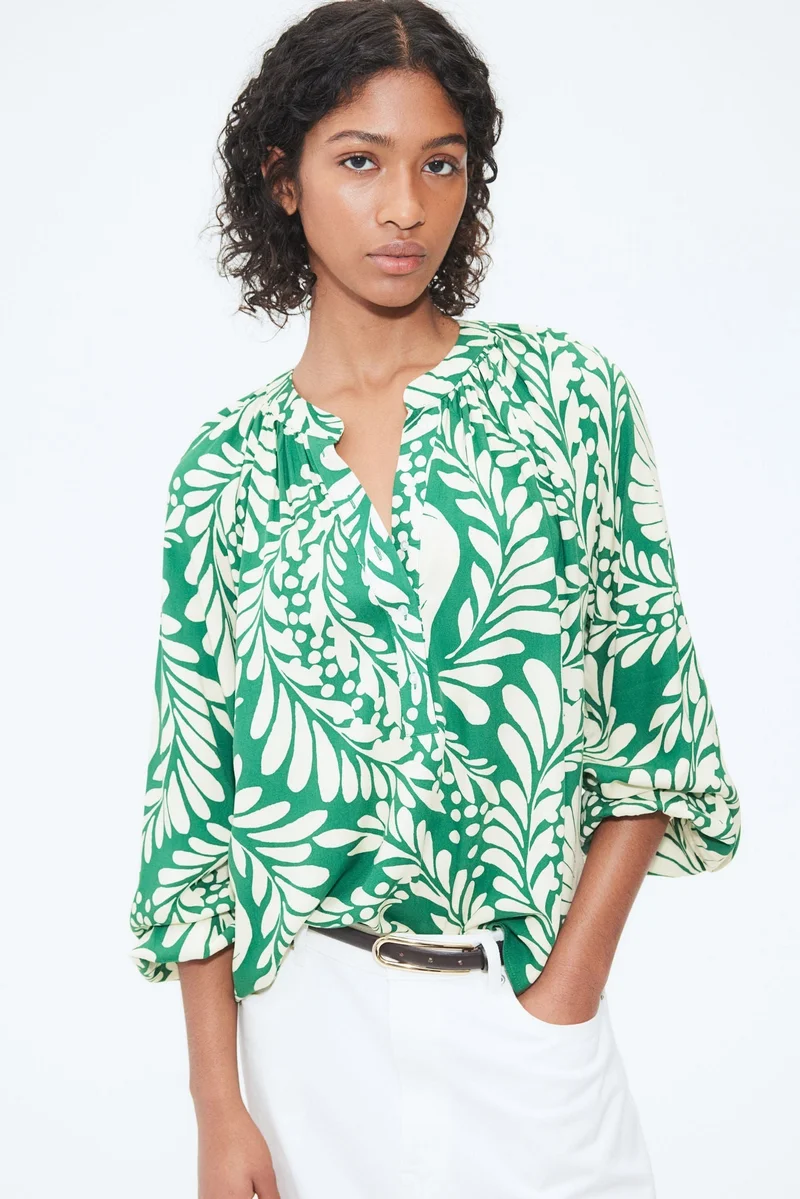 H&M Balloon-sleeved blouse