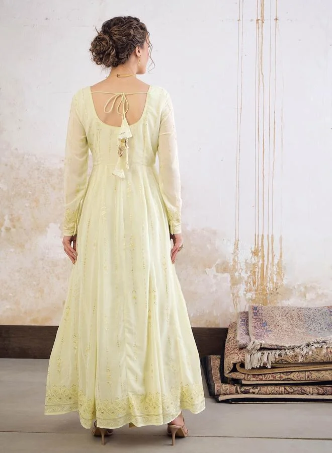 ساسافراس ساسافراس أصفر باستيل بياقة قلب مطرزة كورتا أناركالي