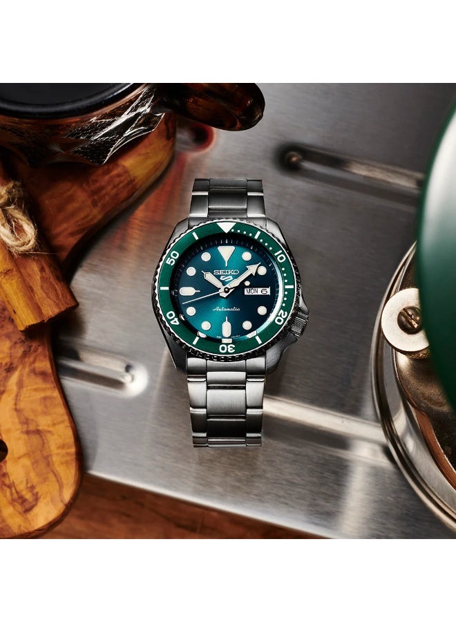 Seiko 5 Sports Automatic Green Dial Stainless Steel Men’s Watch – SRPD61K1 - Image 4