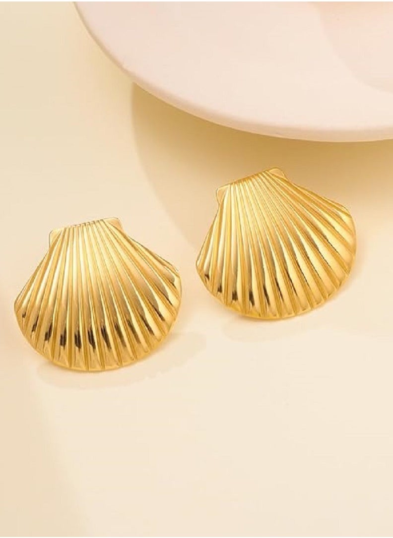 MANIKAN - Women's Earrings with Shell Design in Stainless Steel - Image 1
