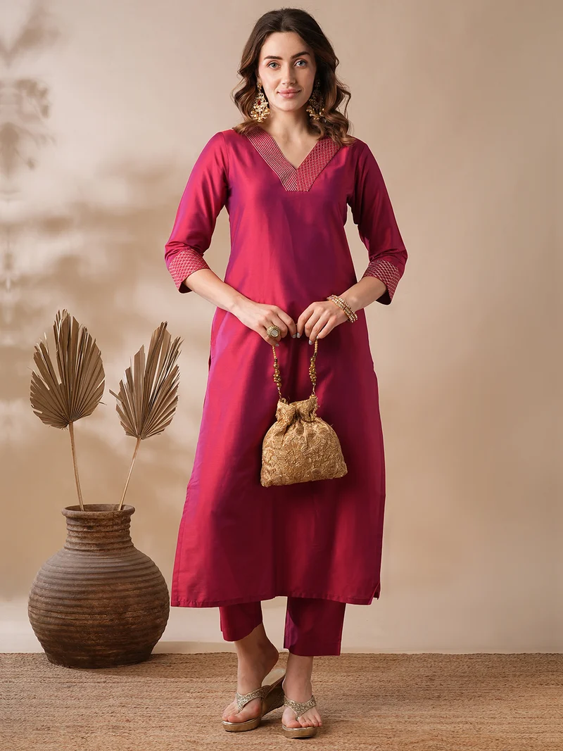 globus Women Gold Zari Embroidered V-Neck Straight Kurta & Elasticated Pants Workwear Set