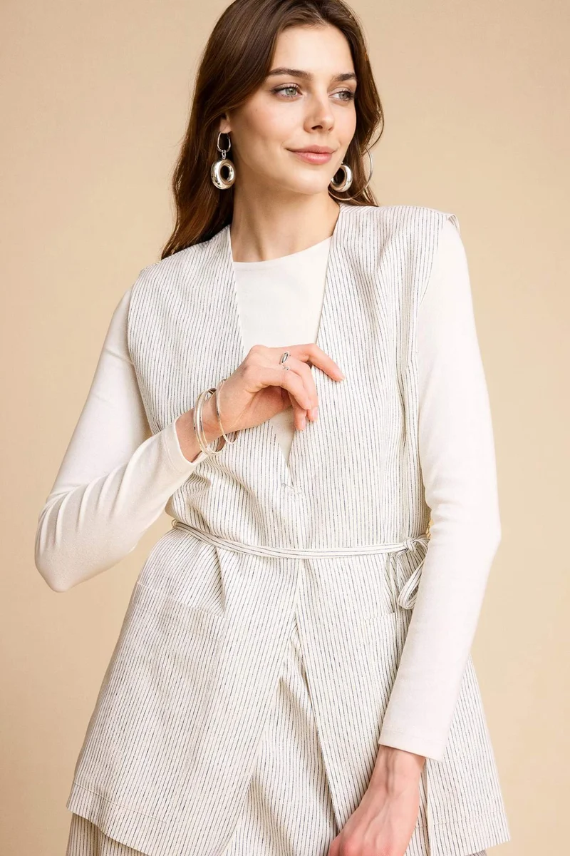 ديفاكتو Regular Fit V-Neck Striped Linen Blended Vest