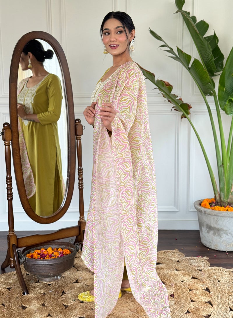 Women's magic embroidered straight Kurta with  magic pant and dupatta sets  - Image 2