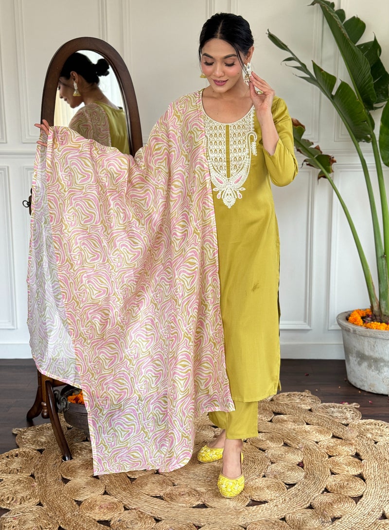 Women's magic embroidered straight Kurta with  magic pant and dupatta sets  - Image 5
