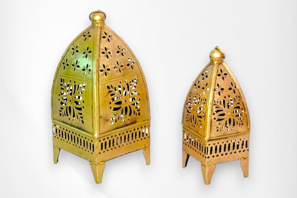 Gunendra Handicrafts Iron Painted Minnar Lantern Tea Light Lantern Set of 2 Table Decor Wall Decor Table showpiece Home Showpiece Showpiece