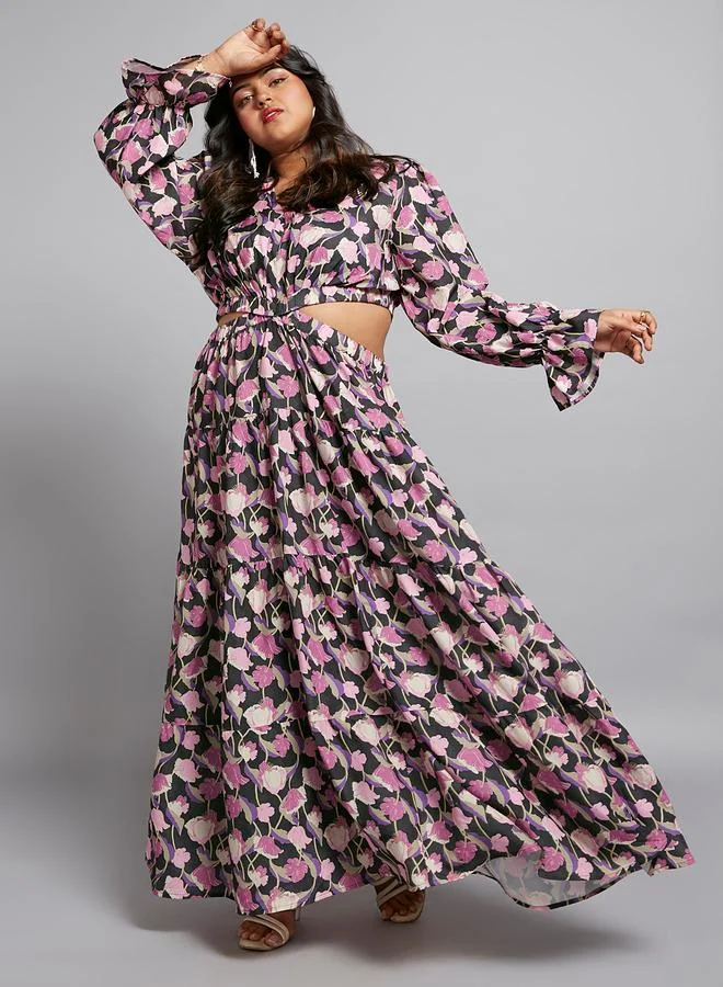 جلو باص فستان طويل بطبعة زهور وخصر بفتحات