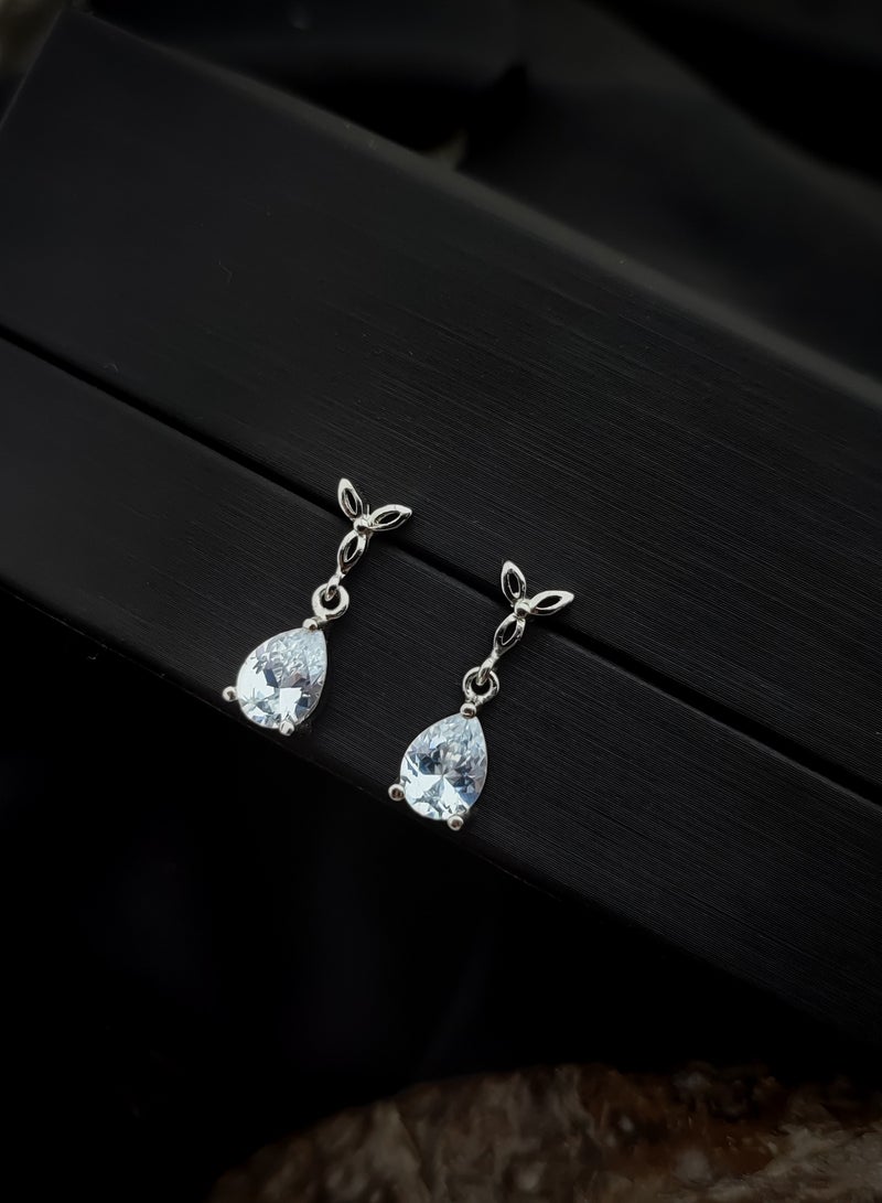 Earring (Prima) cubic zirconia  for women from Butterfly Shenoute - silver color 200 - Image 2