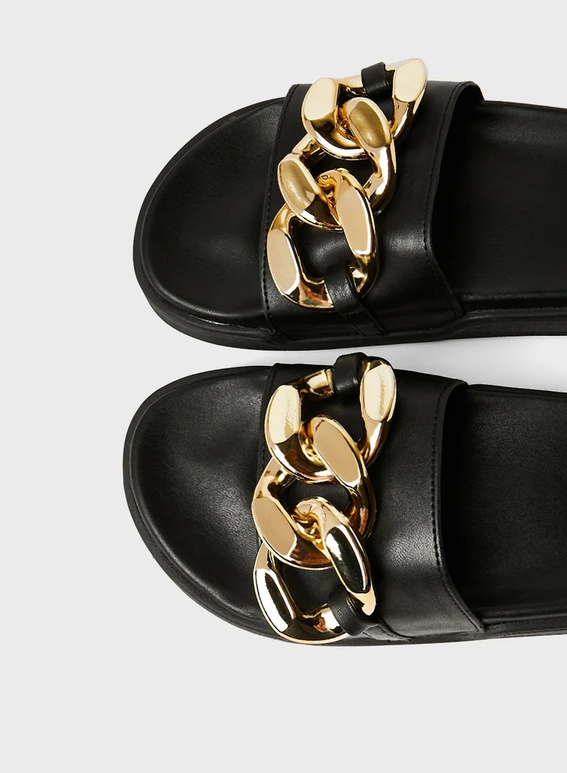 STEVE MADDEN Chunky Link Slides