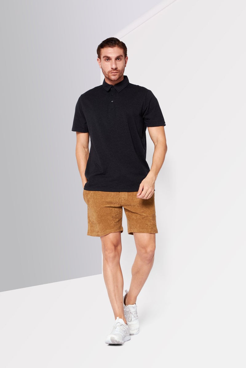 DKNY قميص بولو قصير الأكمام للرجال بتصميم عادي، أسود - Image 2