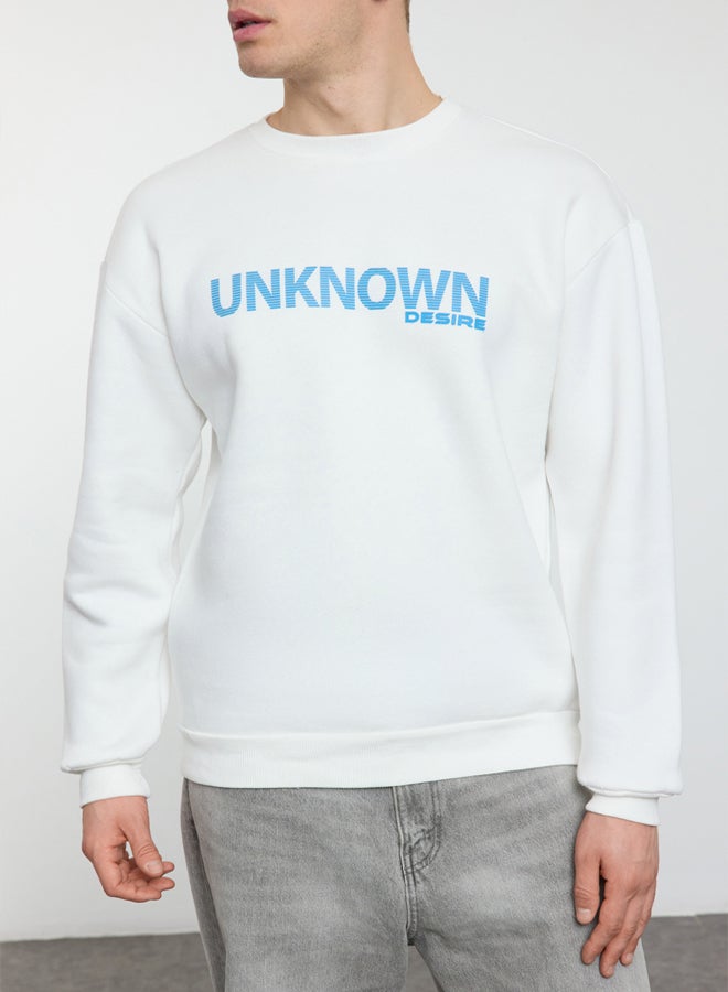 trendyol Ecru Oversize/Wide Cut Text Printed Crew Neck Inside Polar Fleece Sweatshirt - Image 3