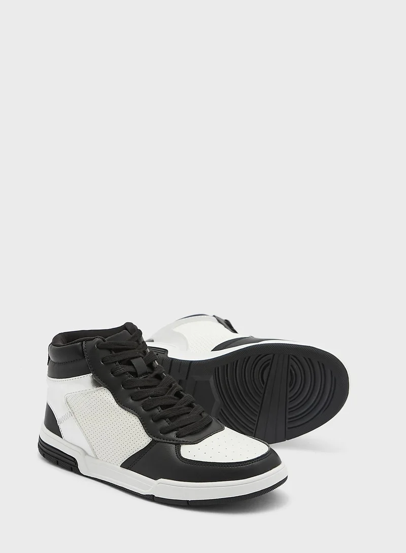 CALL IT SPRING Shadow Low Top Sneakers