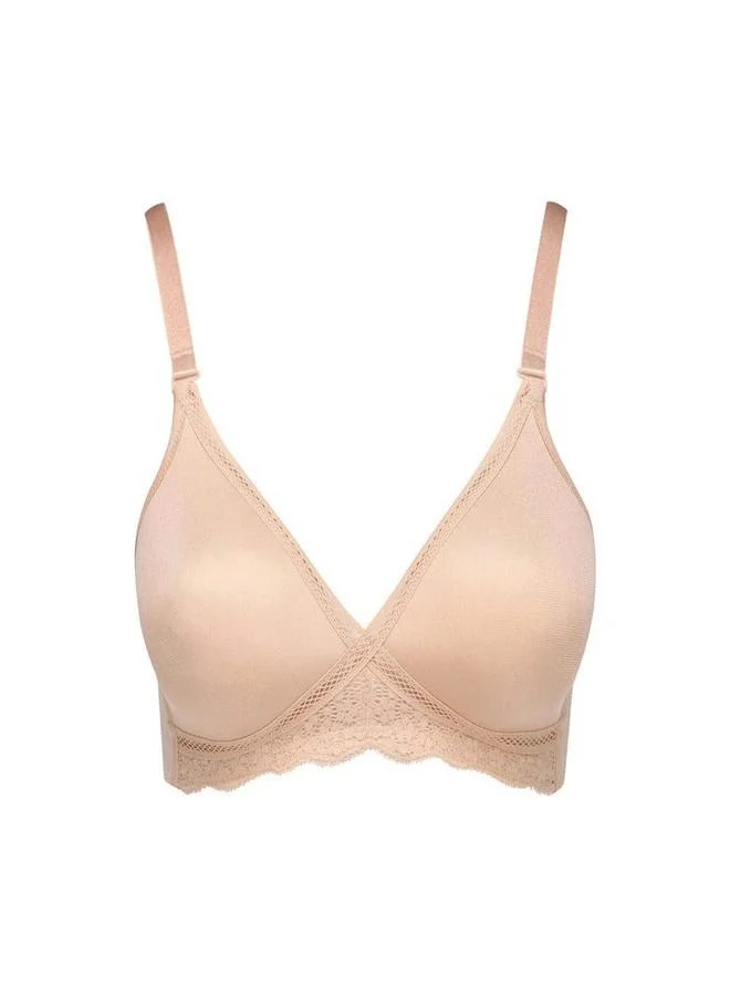 ترايامف Triumph Corsi Elegant Lace Bra for Women | Minimizer 38C, Neutral Beige Non-Wired Padded T-Shirt Bra | Stylish Full Coverage Comfort | Pack of 1