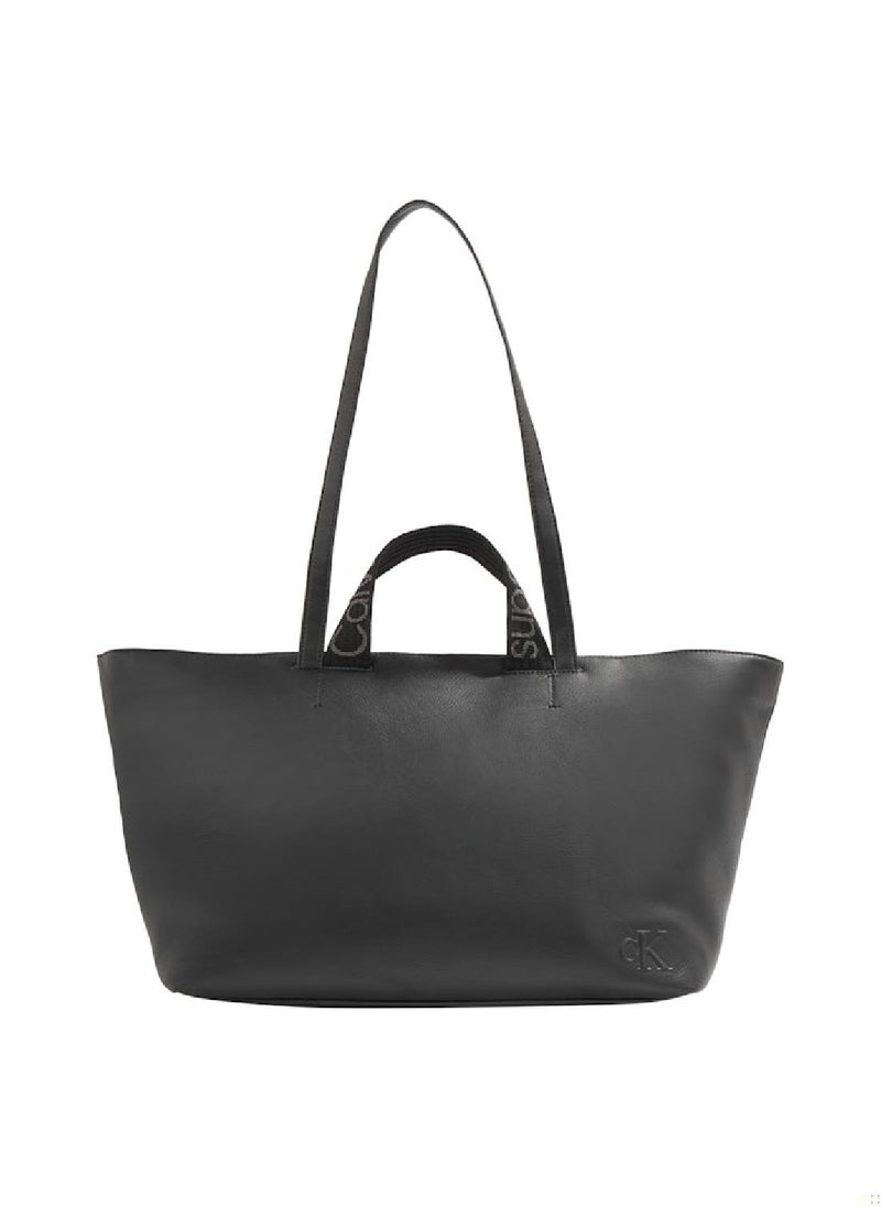 Calvin Klein Jeans Women's Ultralight Longday Shopper Bag,  Black  - Image 1