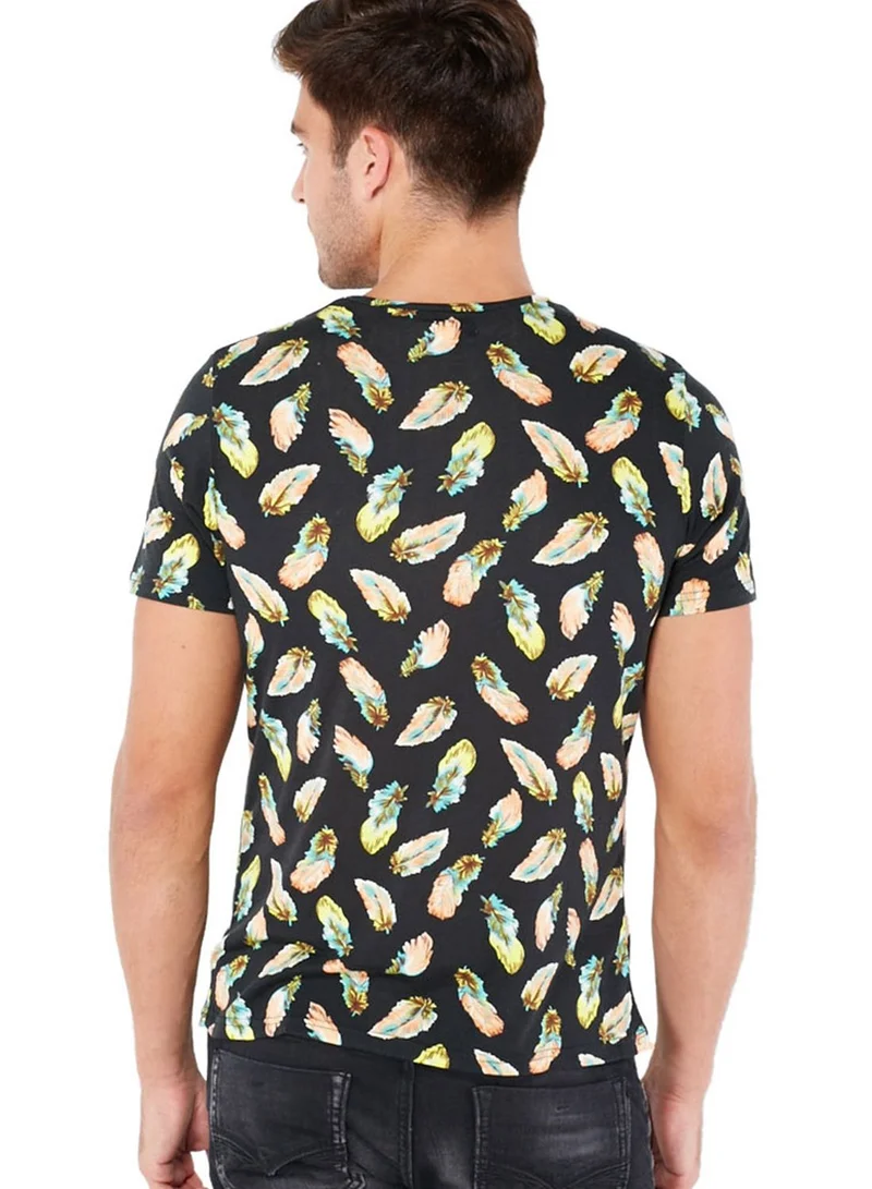 Another Influence Aop Feather Print T-Shirt