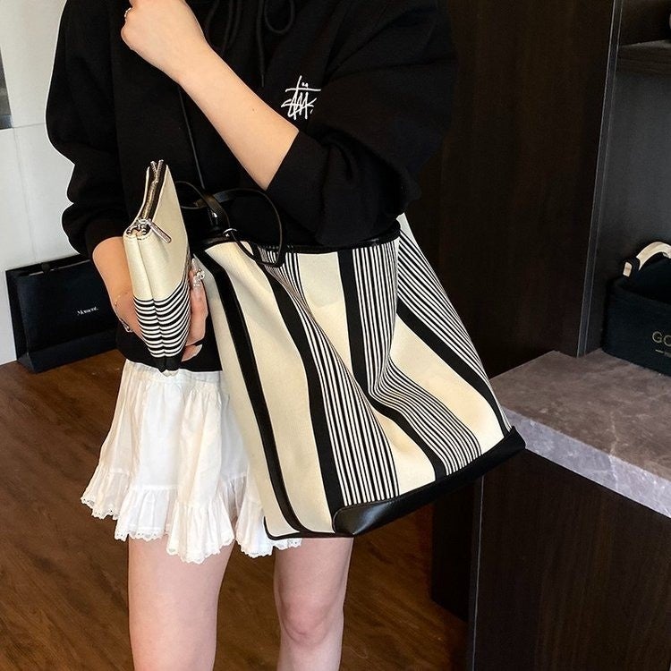 Fashion Striped Bag Large Capacity Tote Bag Simple Shoulder Bag French Lazy Bag Versatile Commuter Women'S Bag - Image 2