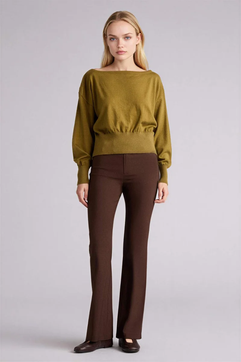 ديفاكتو Flare Fit Zip-Up Regular Waist Trousers