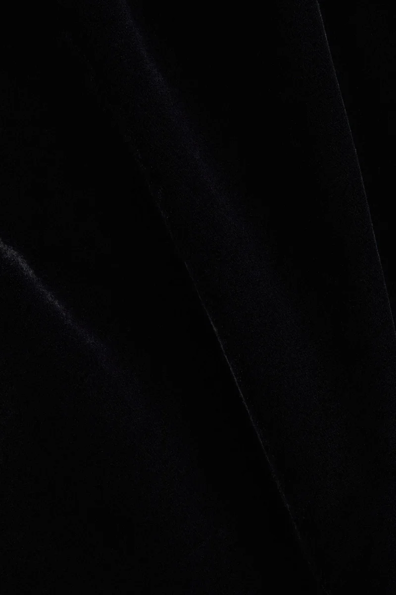 اتش اند ام تنورة ماكسي مخملية