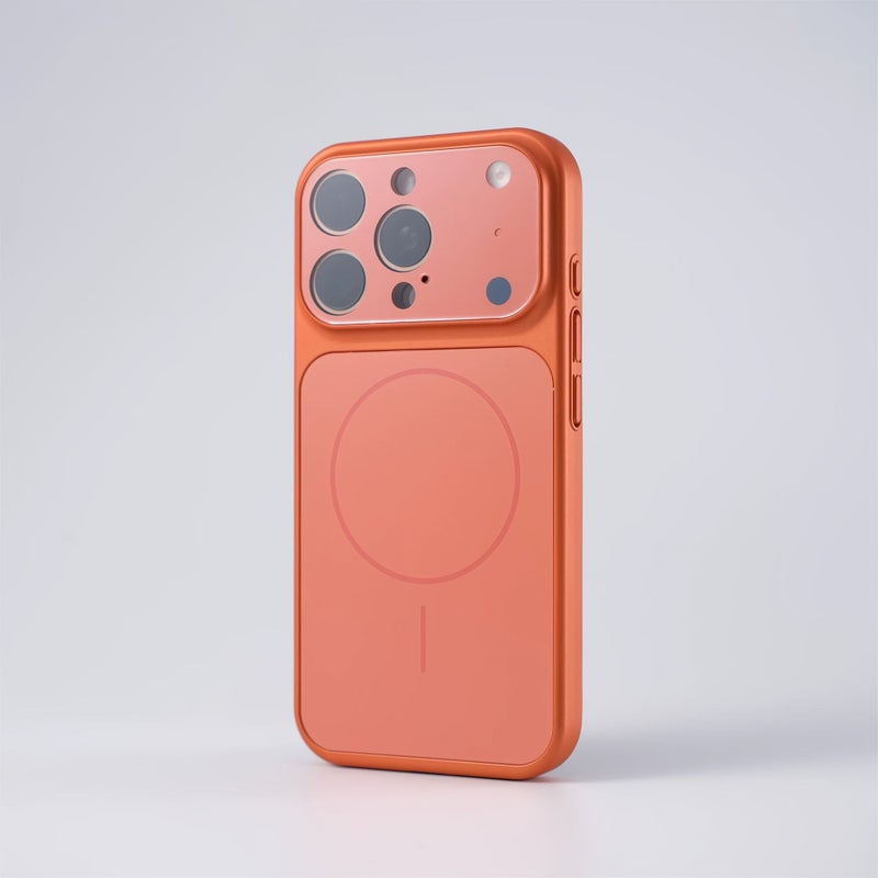 جايب شحن لاسلكي مغناطيسي فضي لحماية الظهر الناعمة لهاتف iPhone 15 Pro Max - Image 1