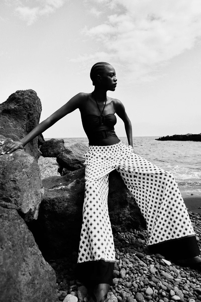 اتش اند ام بنطلون واسع بتصميم سهل الارتداء