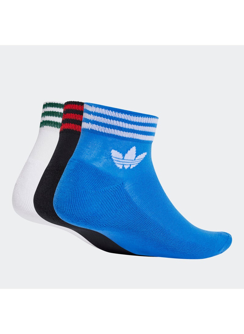 adidas Originals 3 Pack Trefoil Ankle Socks  - Image 2