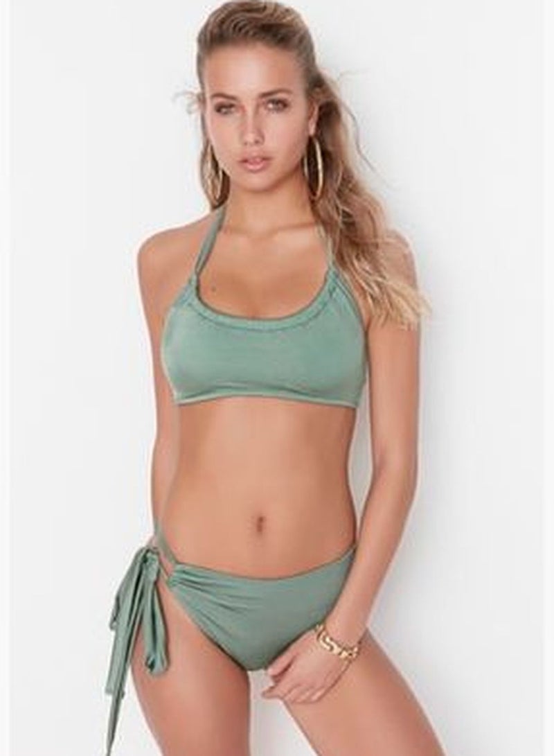 trendyol Green Tie High Waist Bikini Bottoms With Regular Legs TBESS22BA0209 - Image 1